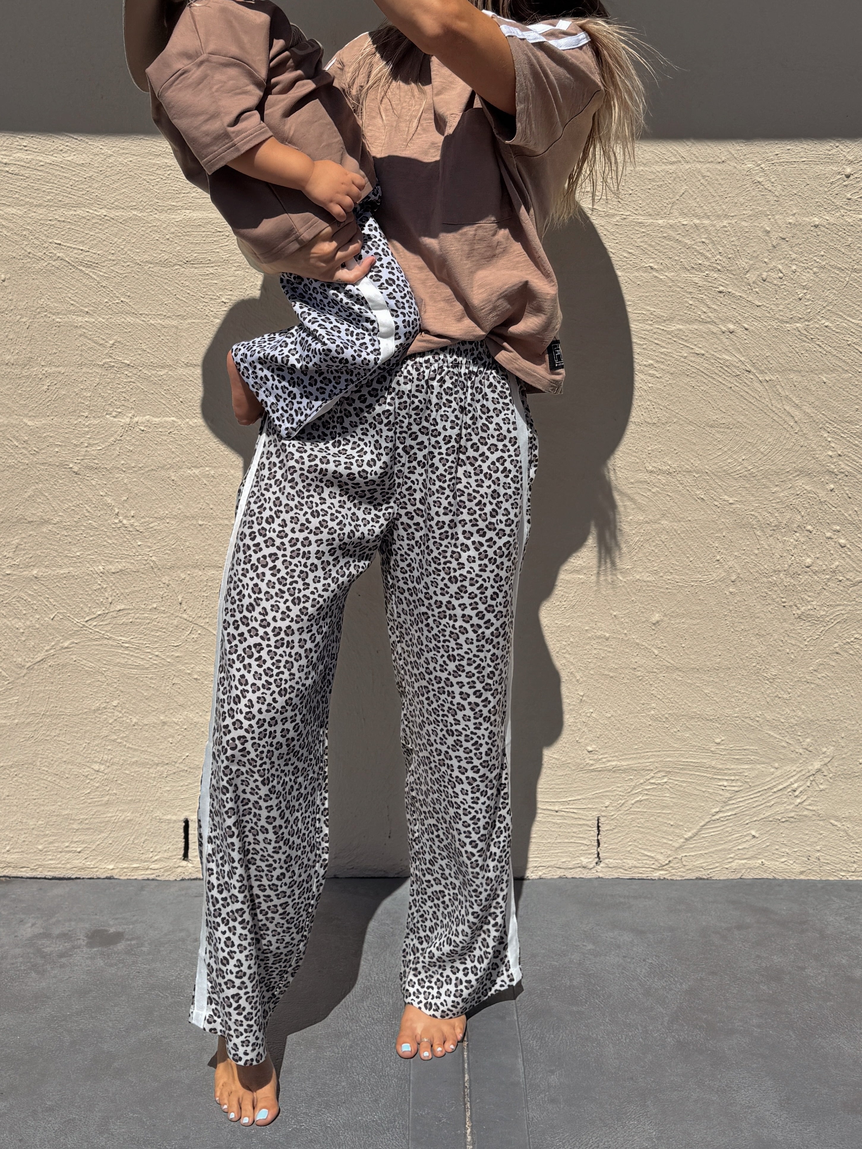 Mama Leopard Pant