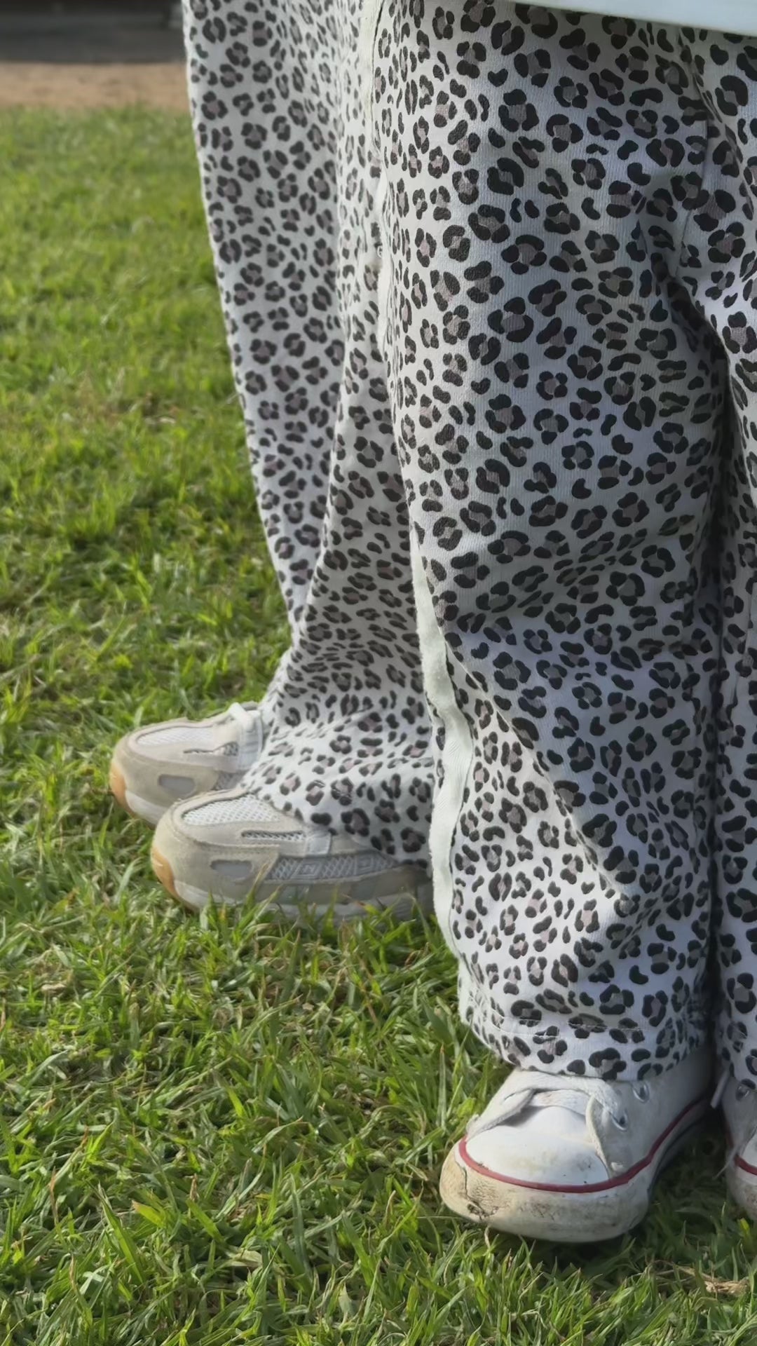 mum and daughter wearing matching leopard pants for cute, cool and comfy matching outfits 